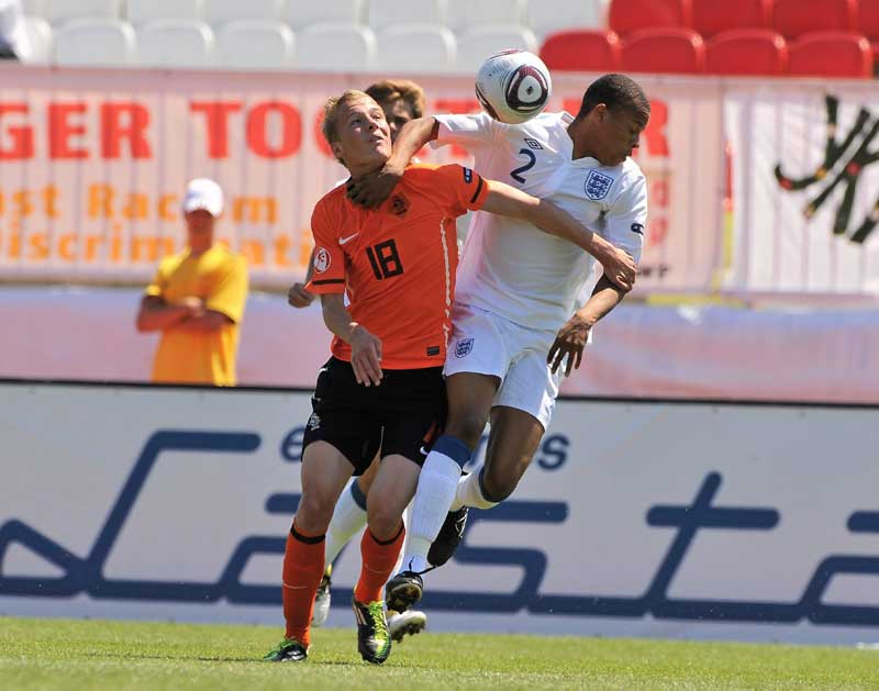 Nick de Bondt, Holland, in action against Jordan Cousins, England.